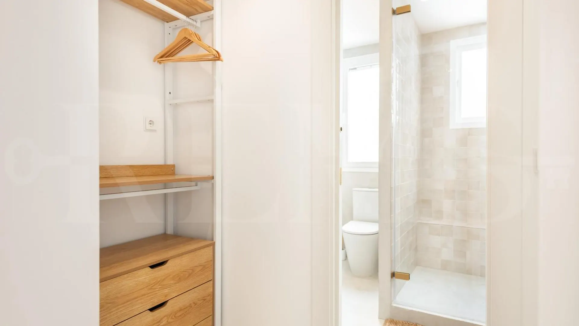 Charming Apartment With Private Patio By Rems Málaga