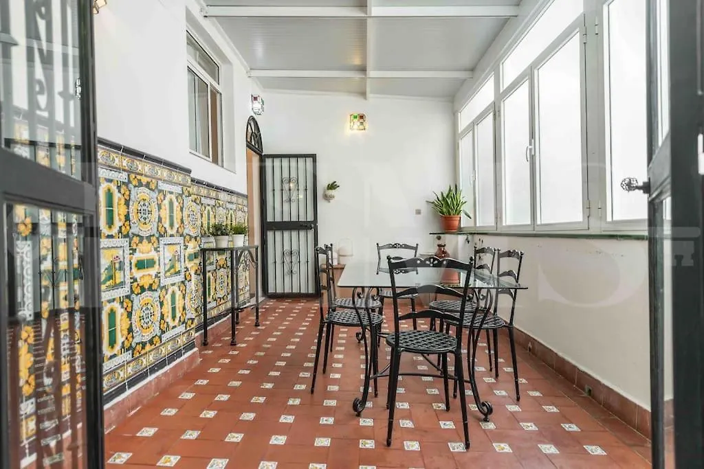 Charming Apartment With Private Patio By Rems Malaga Spain