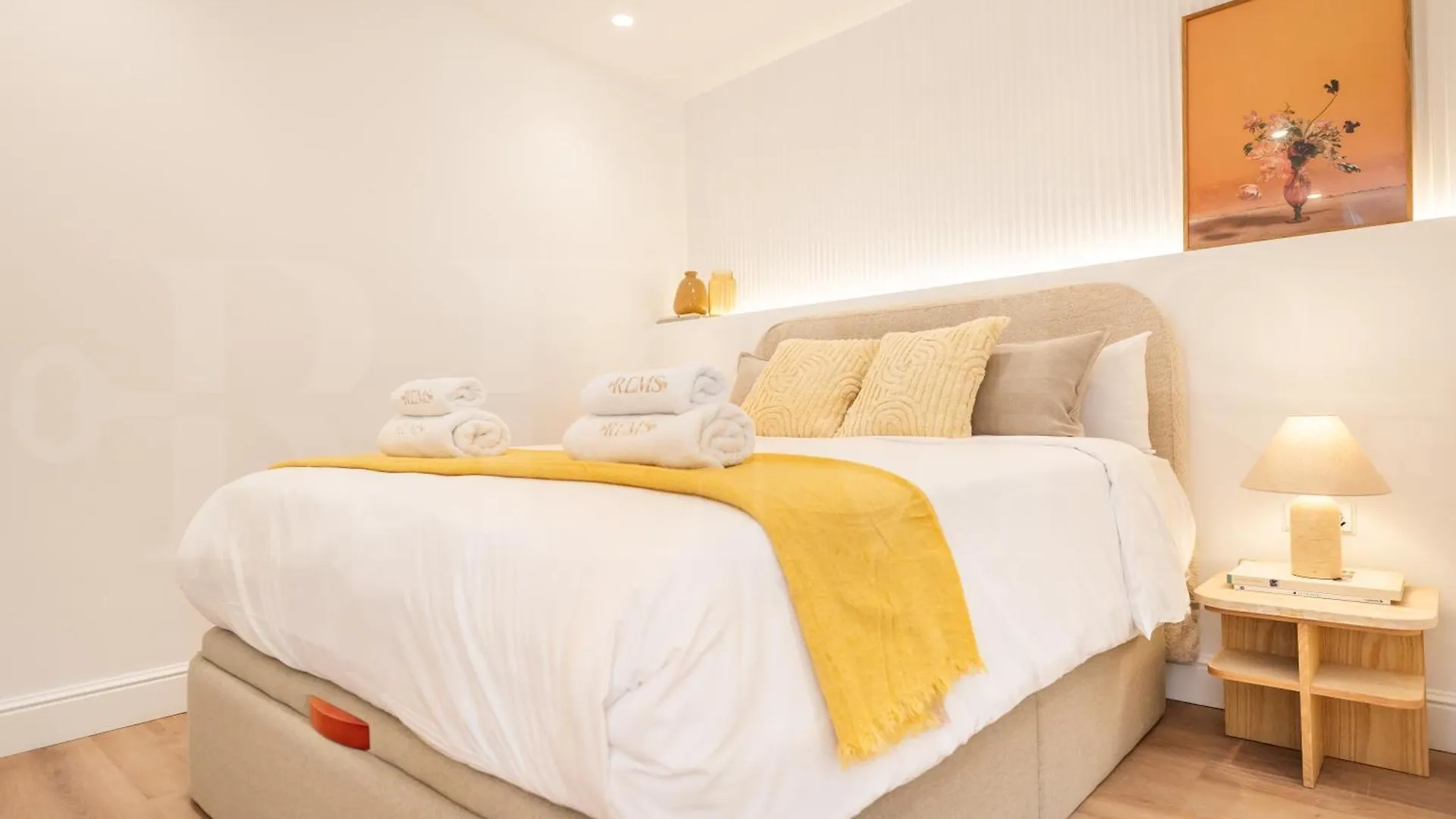Charming Apartment With Private Patio By Rems Malaga Spain