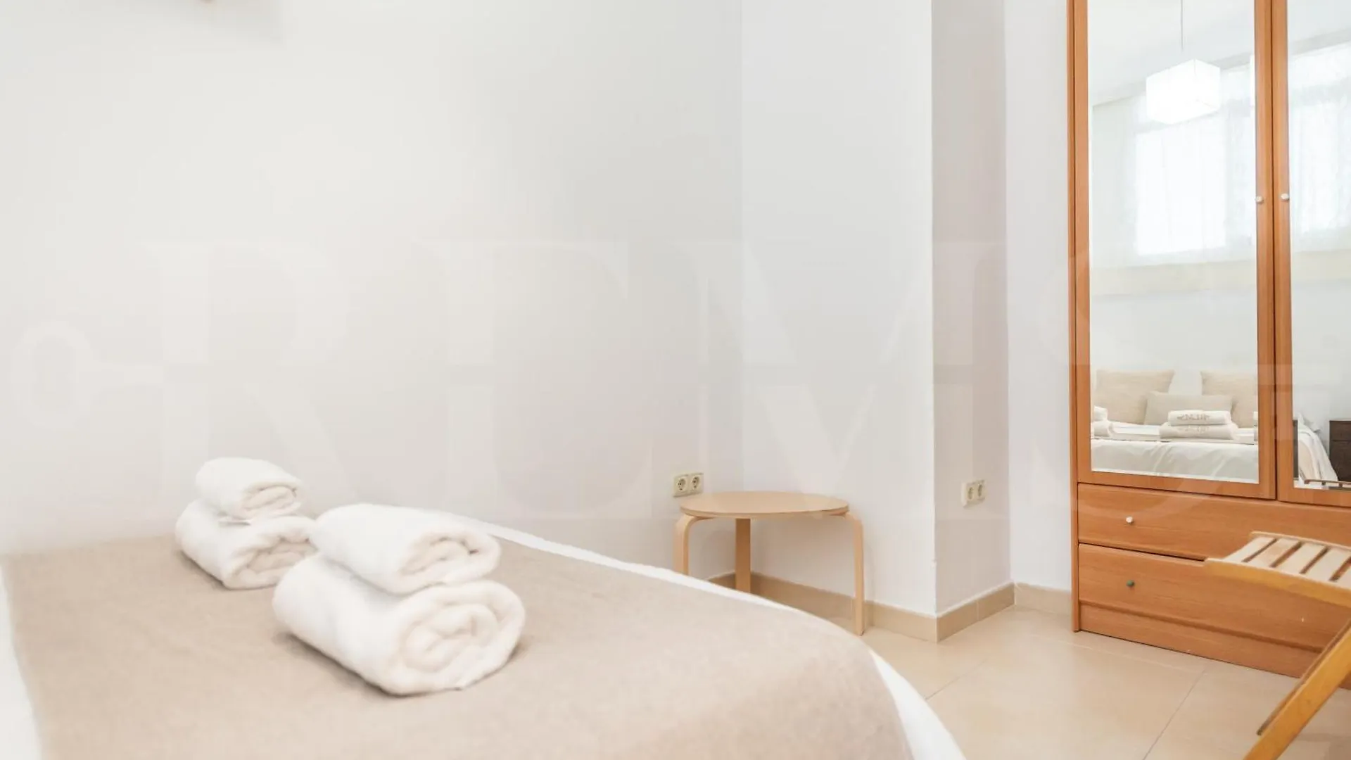 Charming Apartment With Private Patio By Rems Malaga Spain